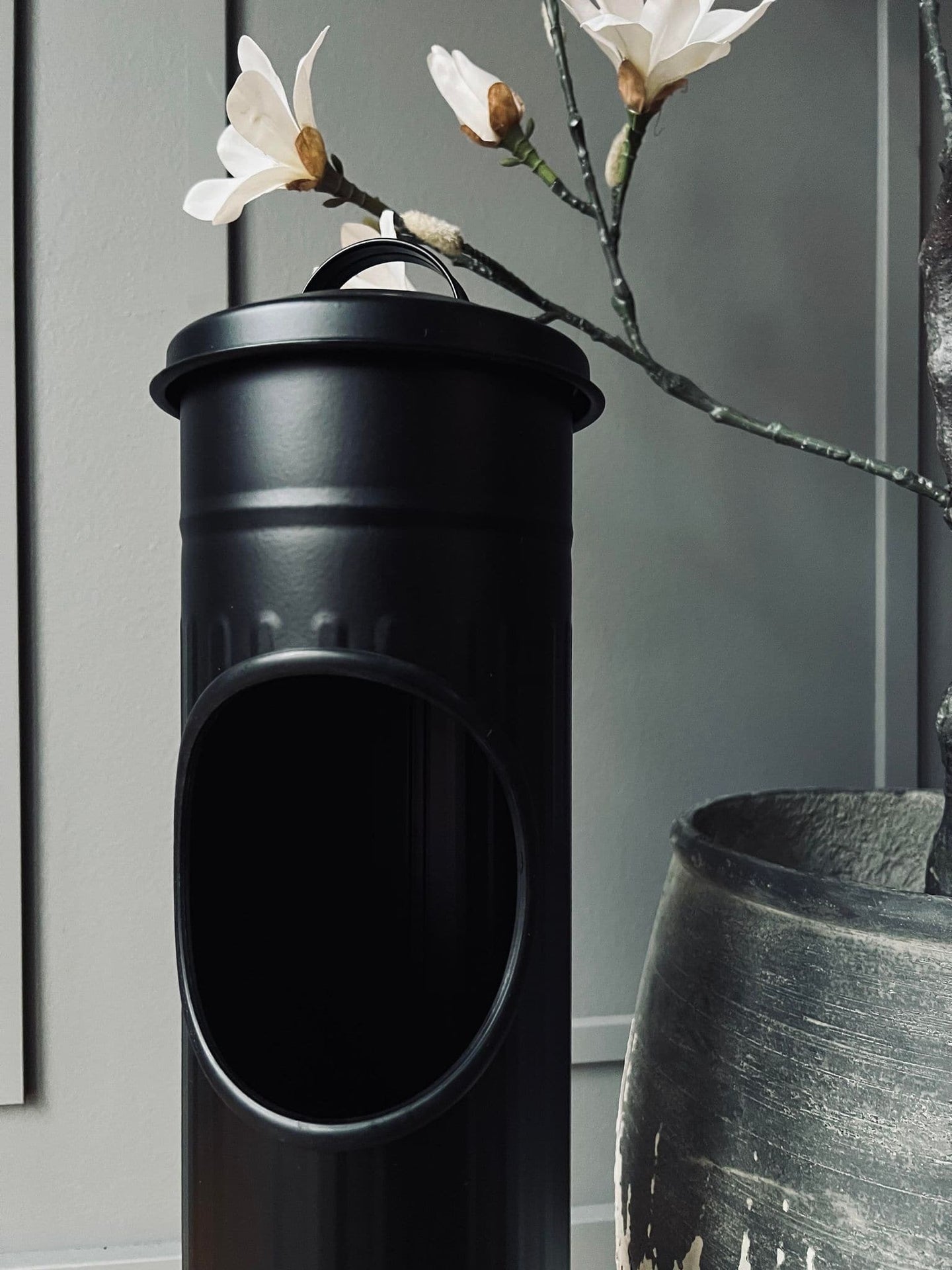 Skraldespand / Askebægre - Sort metal - VIAMAJA.DK