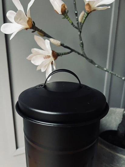 Skraldespand / Askebægre - Sort metal - VIAMAJA.DK