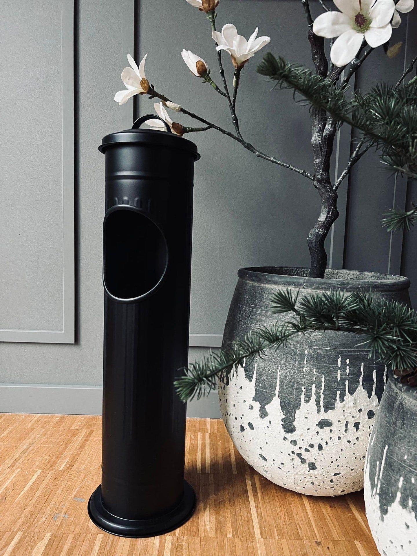 Skraldespand / Askebægre - Sort metal - VIAMAJA.DK