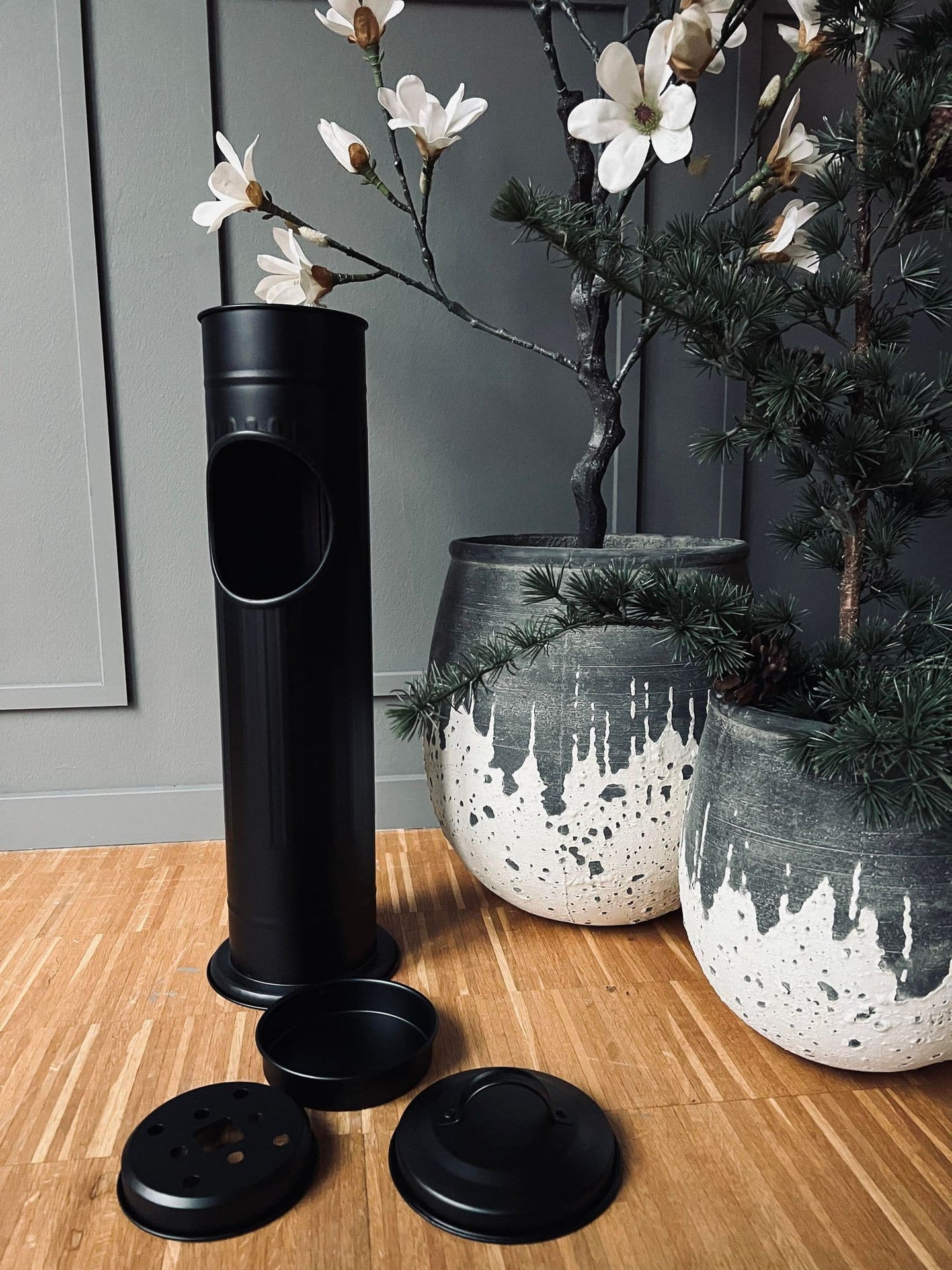 Skraldespand / Askebægre - Sort metal - VIAMAJA.DK