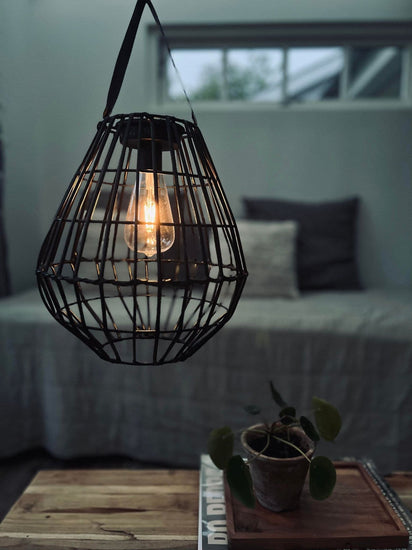 Solar lampe / lanterne med ophæng - VIAMAJA.DK