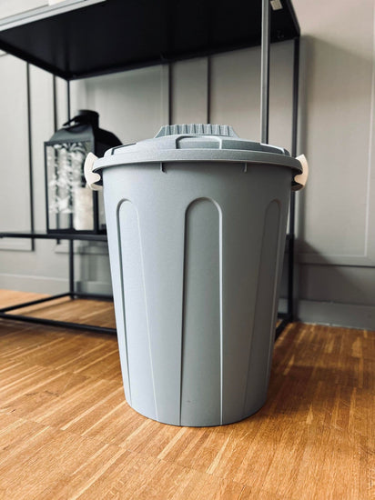Spand med låg til opbevaring - Dusty blue - VIAMAJA.DK