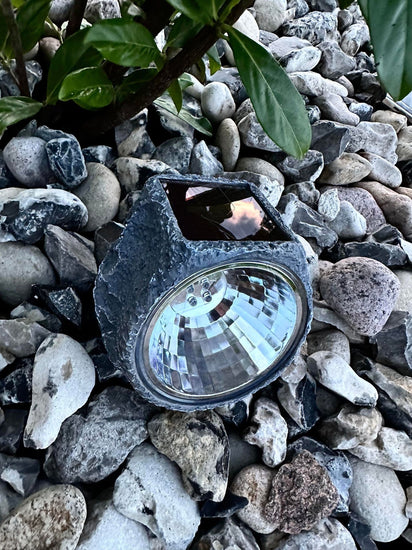Stone med solceller - Grå - VIAMAJA.DK