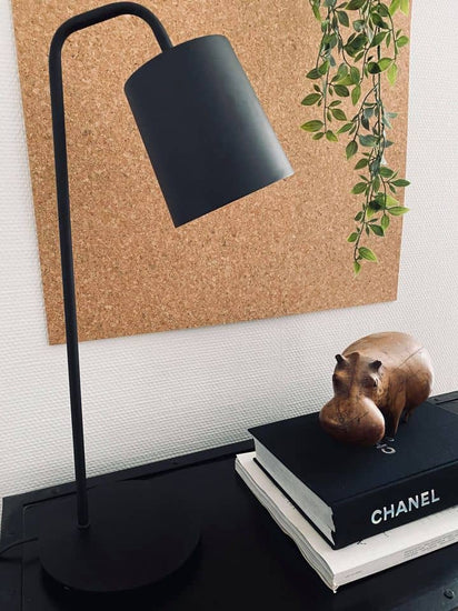 Stor bordlampe i sort metal - 56cm - VIAMAJA.DK