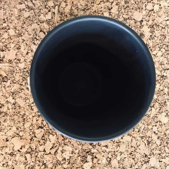 Stor potte / vase - Mat sort - VIAMAJA
