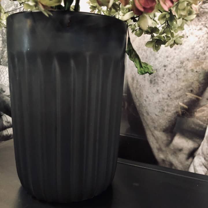 Stor potte / vase - Mat sort - VIAMAJA