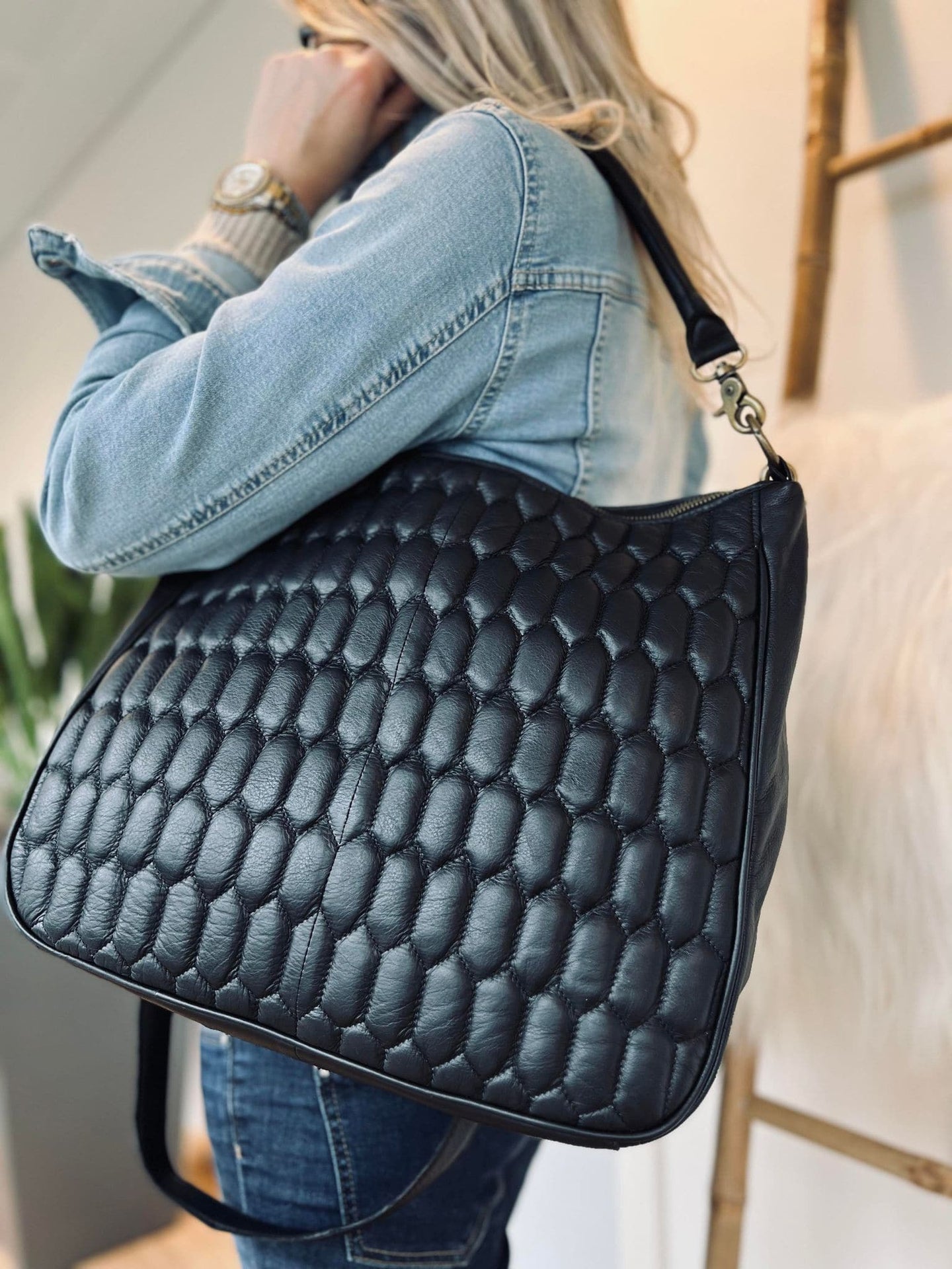 Taske BLACK QUILT - 2 taskeremme medfølger - VIAMAJA.DK