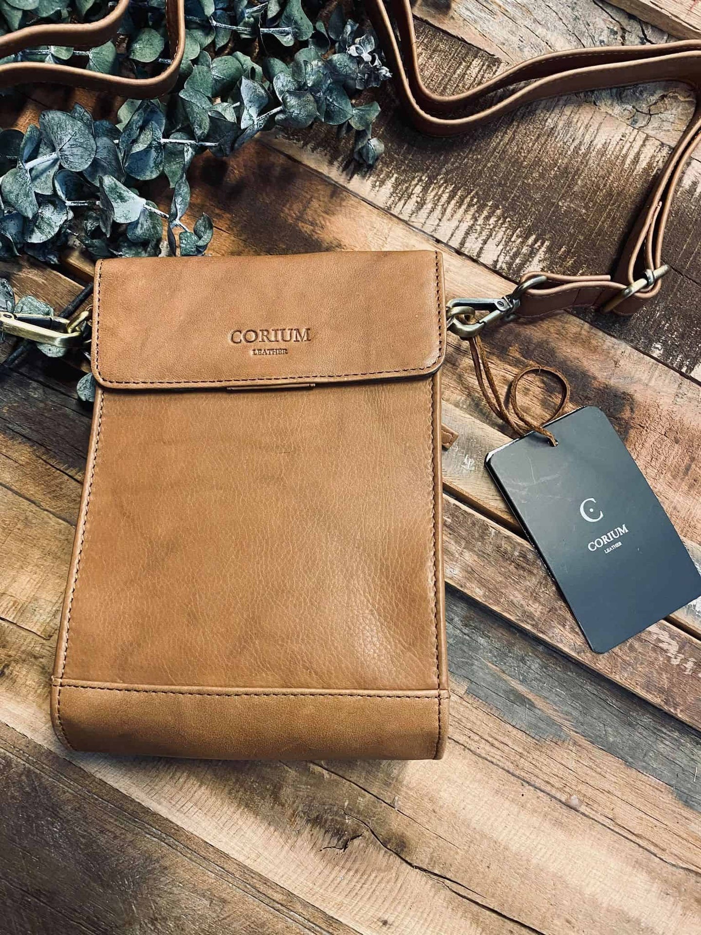 Taske – crossbody MILLE Cognac skind - VIAMAJA.DK