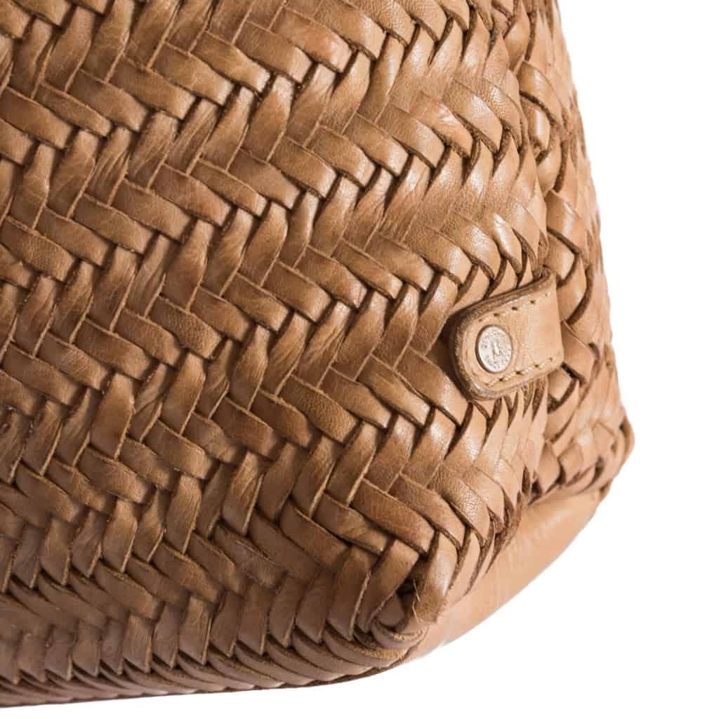 Taske ELLIS i det smukkeste flettede lammeskind - Cognac - VIAMAJA.DK