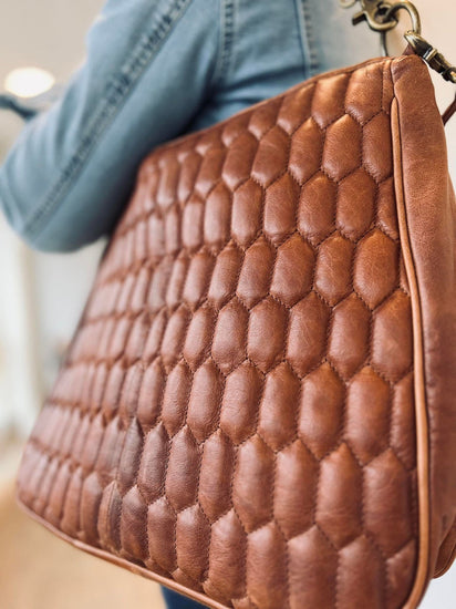 Taske WALNUT QUILT - 2 taskeremme medfølger - VIAMAJA.DK