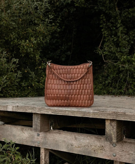 Taske WALNUT QUILT - 2 taskeremme medfølger - VIAMAJA.DK