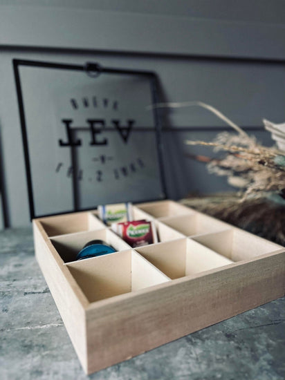 TEA BOX med skrift på glaslåg - VIAMAJA.DK