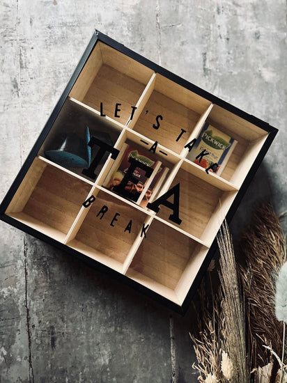 TEA BOX med skrift på glaslåg - VIAMAJA.DK