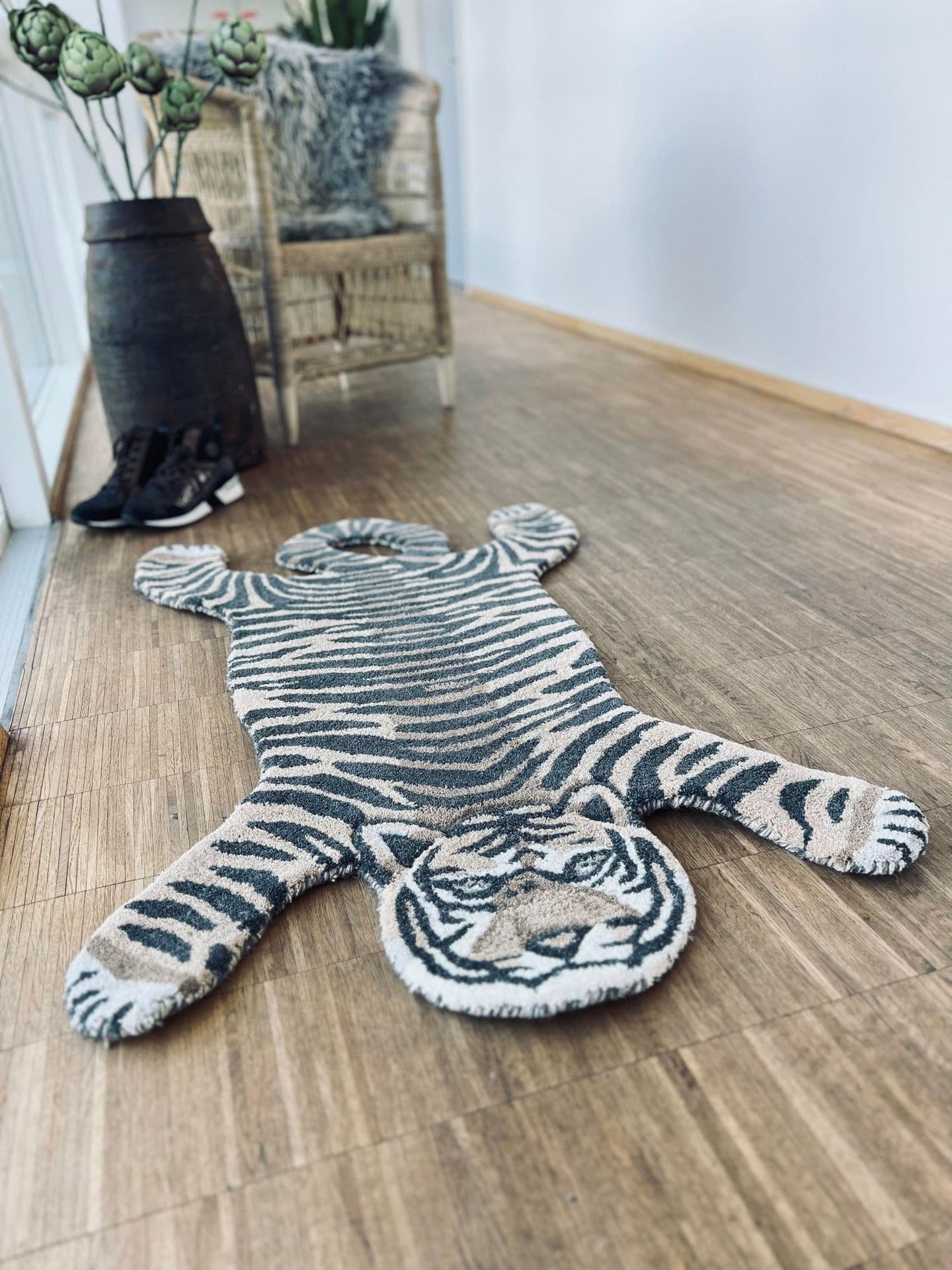 TIGER TÆPPE I ULD - 68X113 - VIAMAJA.DK