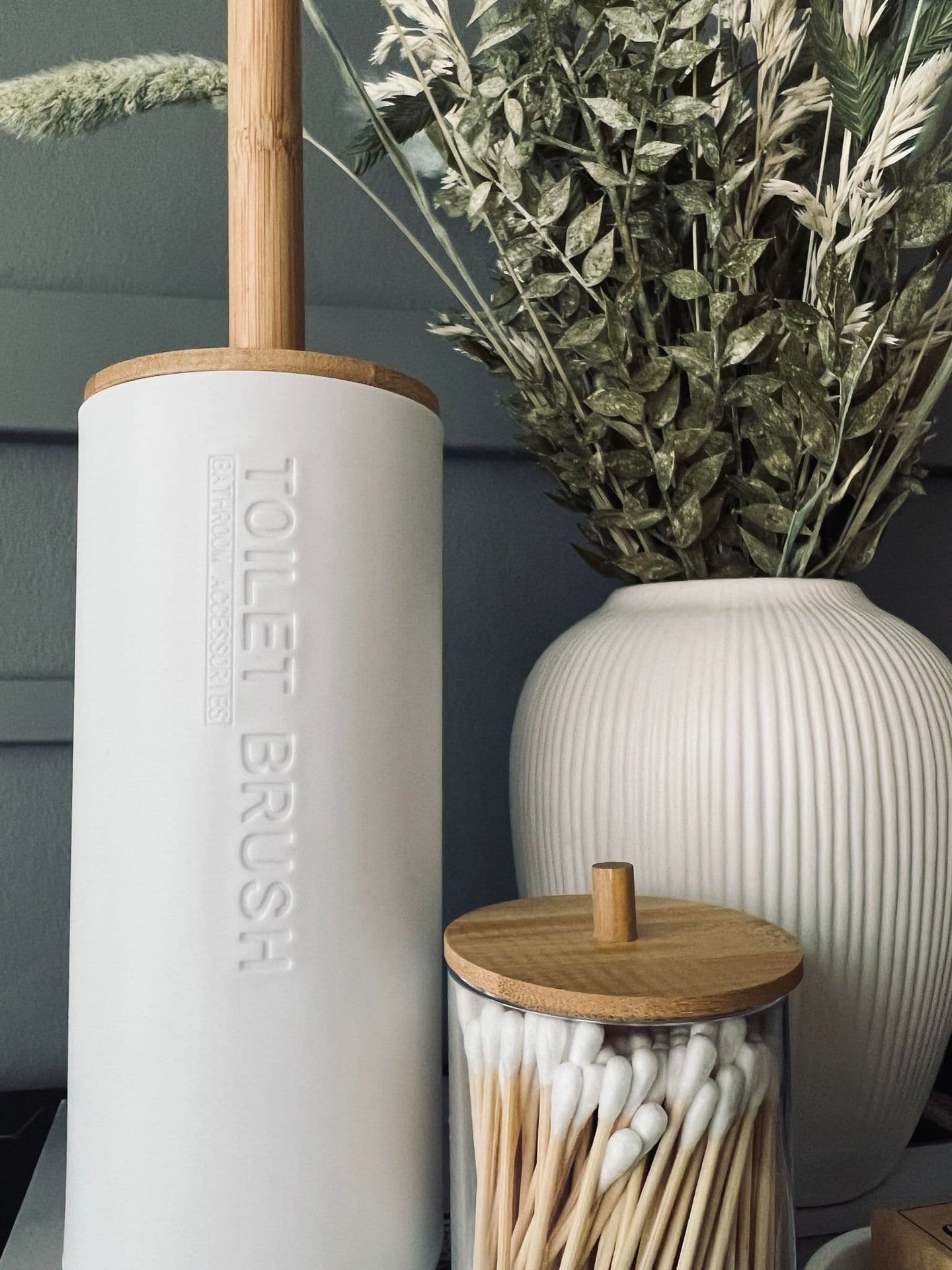 Toiletbørste med bambus skaft - VIAMAJA.DK