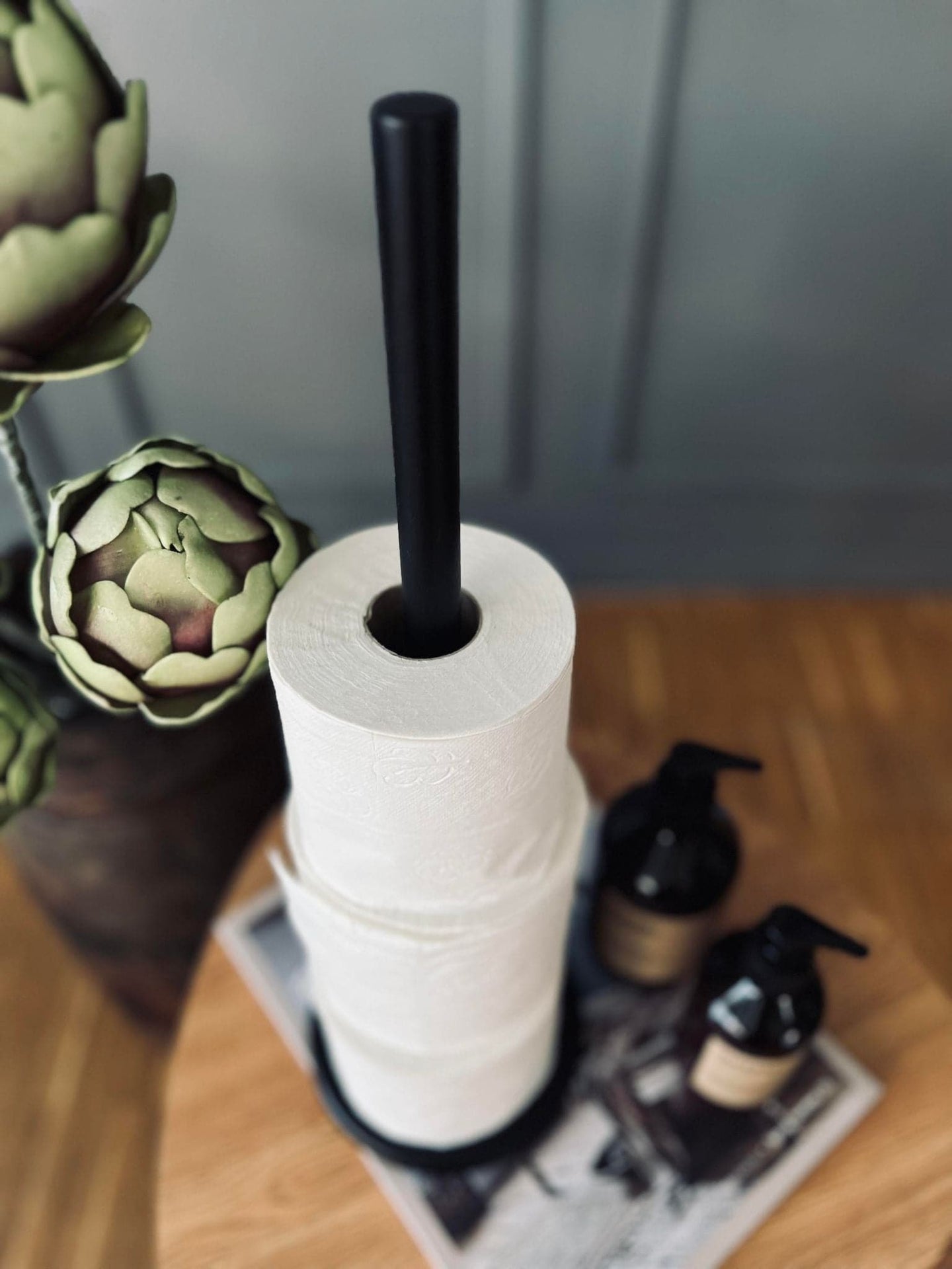 Toiletrulleholder - Sort metal - VIAMAJA.DK