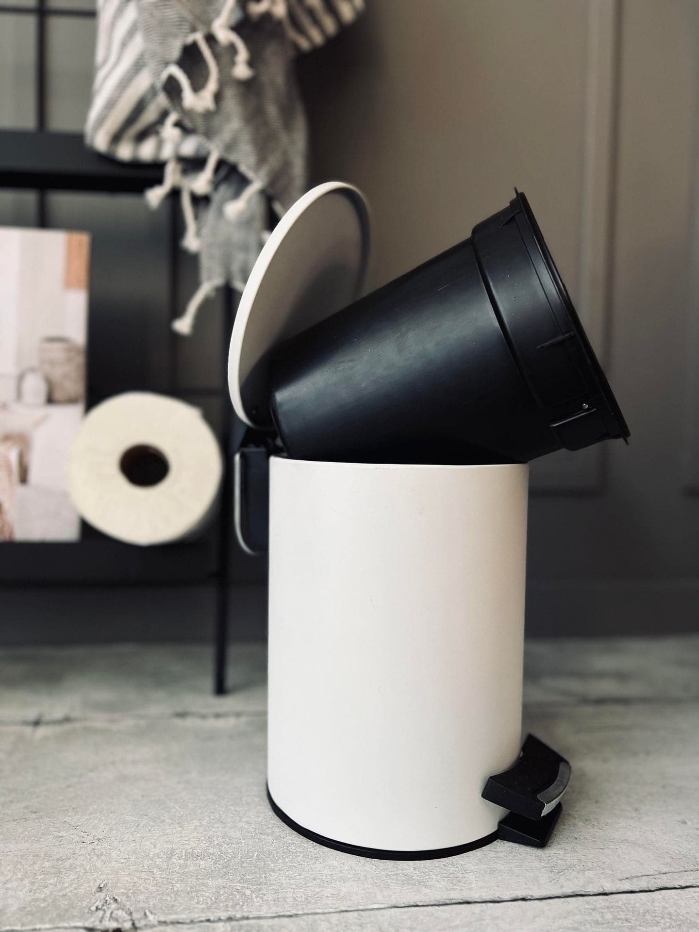 Toiletspand – Hvid - VIAMAJA.DK