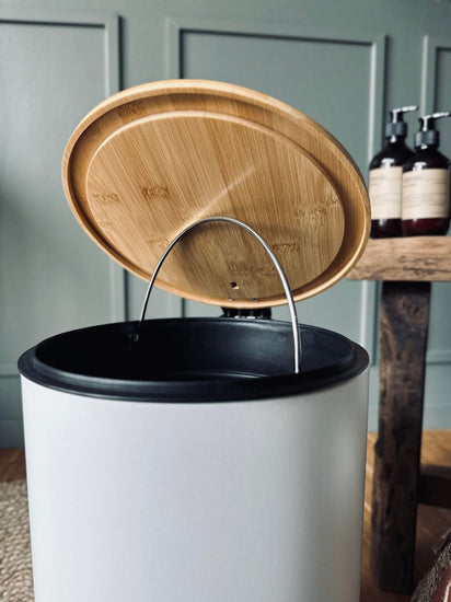 Toiletspand med bambus låg - Hvid Big size - VIAMAJA.DK