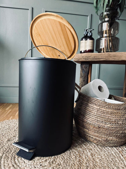 Toiletspand med bambus låg - Sort Big size - VIAMAJA.DK