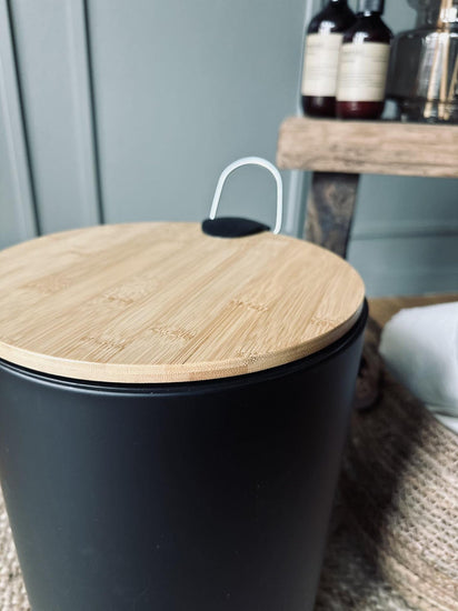 Toiletspand med bambus låg - Sort Big size - VIAMAJA.DK