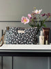Vannavvisende toalettmappe - Flower Black