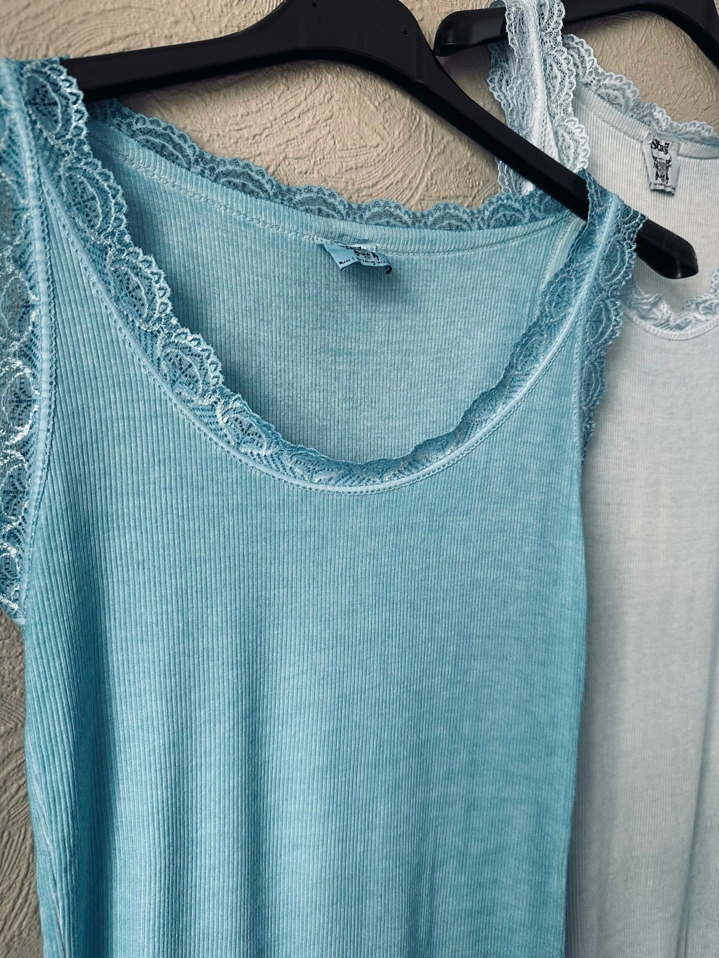Top med blonde - Daily Turkis blue - VIAMAJA.DK