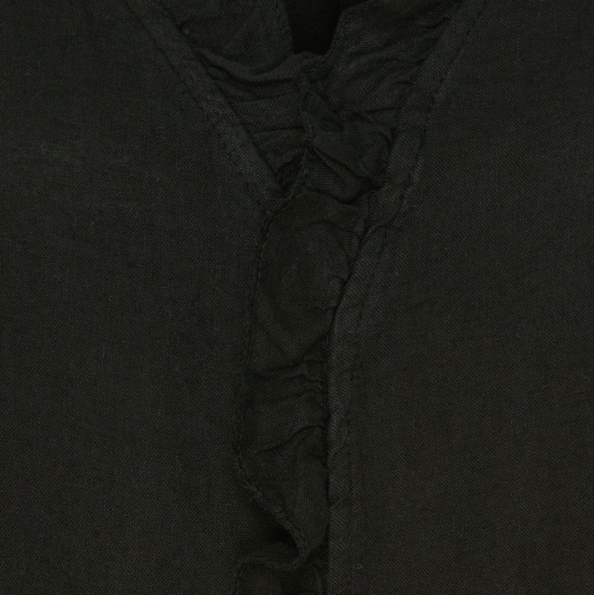 Top med flæser – Sort hørmix - VIAMAJA.DK