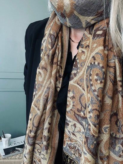 Tørklæde Paisley – Gylden / Cofee - VIAMAJA.DK