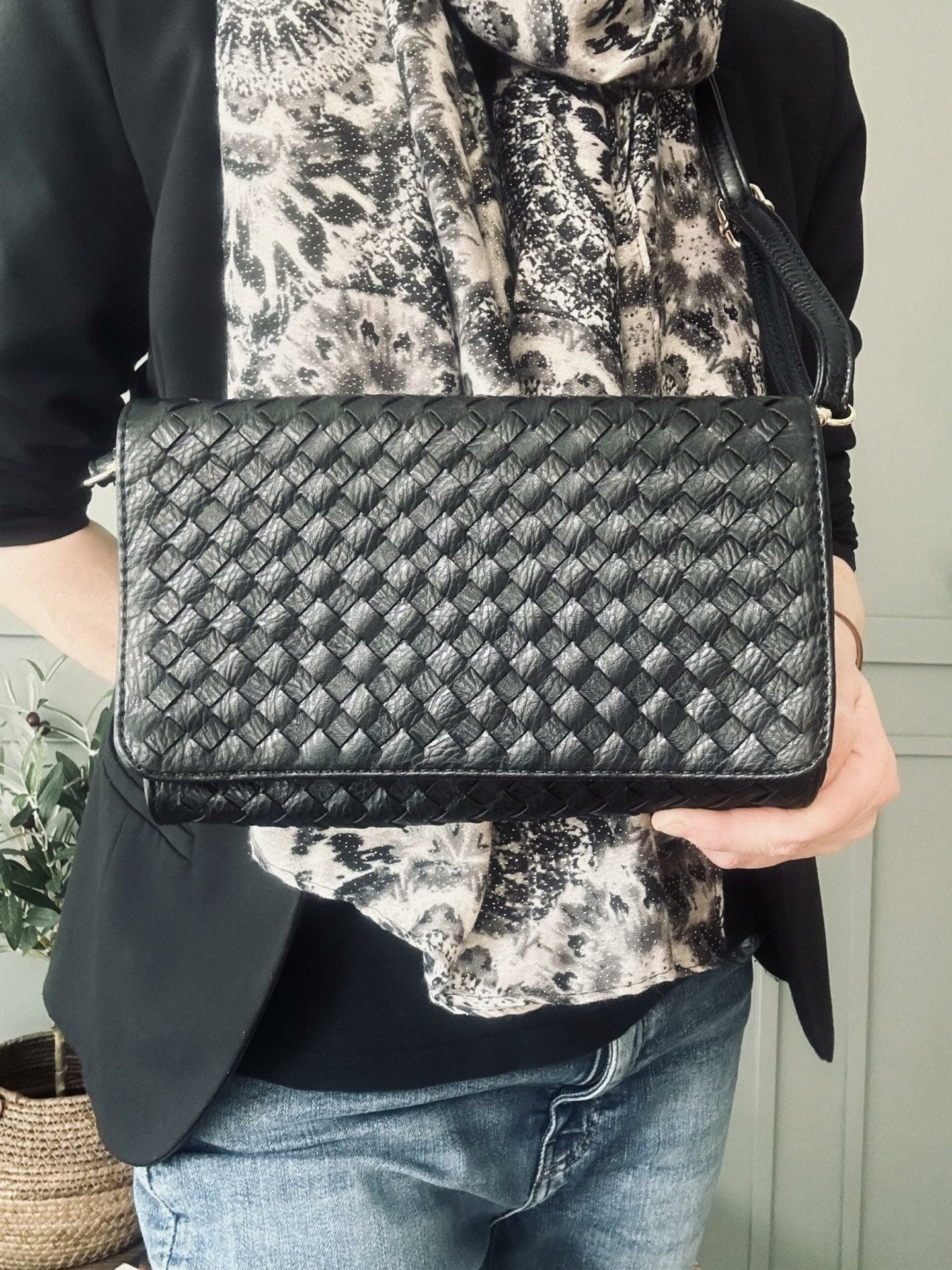 TREND Clutch – Black crossover - VIAMAJA.DK