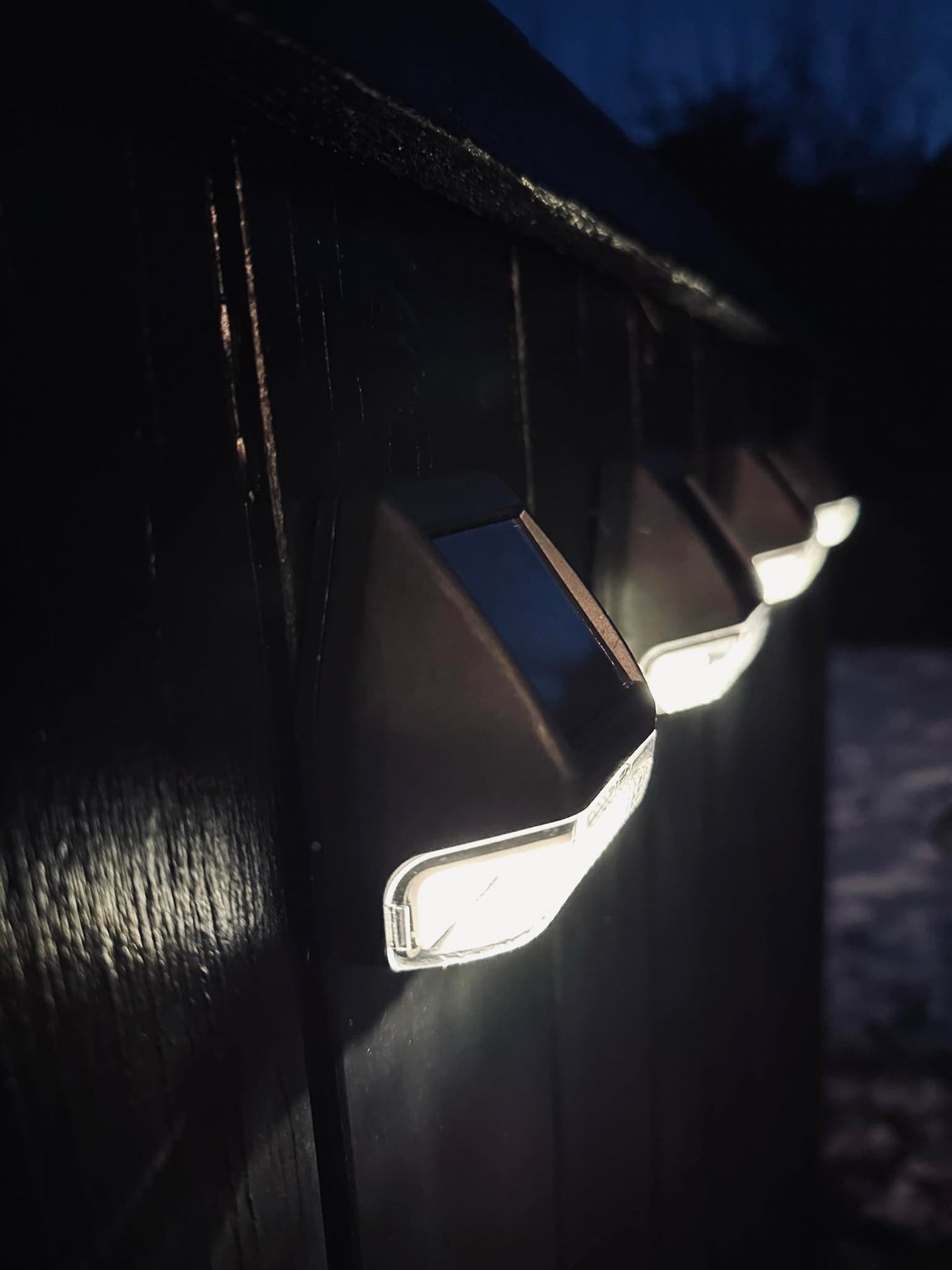Væglampe med solceller , pakke med 4 stk - VIAMAJA.DK