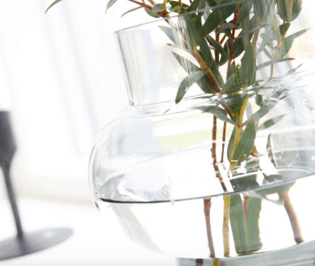 Vase, Forms Low, Røgfarvet glas - VIAMAJA.DK