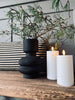 Vase i svart glass