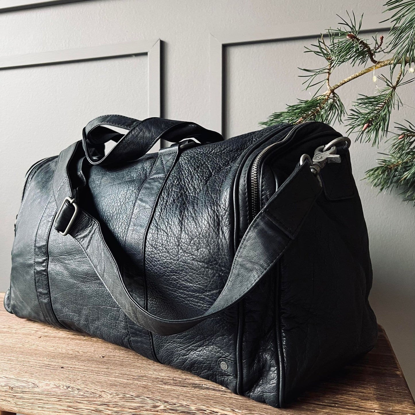 Weekendtaske RAW BLACK - VIAMAJA.DK