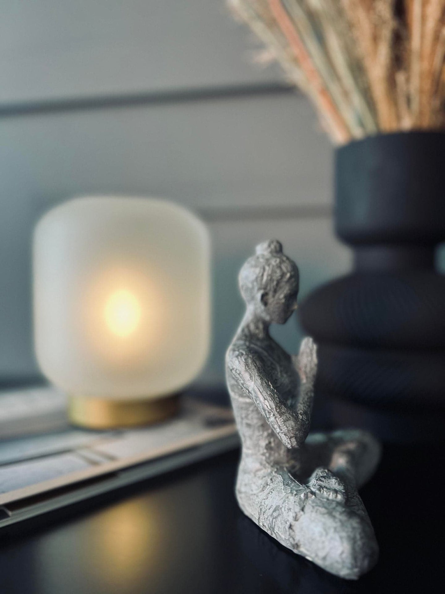 Yoga kvinde - ZEN - VIAMAJA.DK